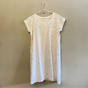 Bali Studio Cream & Pink Ditsy Floral Short Sleeve Nighty – Size Medium GUC